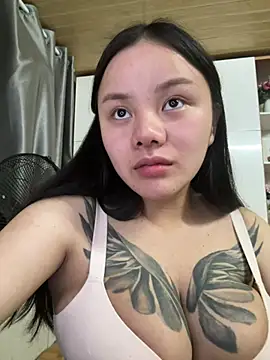 leo-kitty online show from March 1, 2026, 3:47 pm