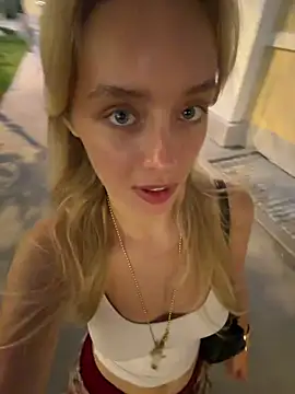 SunnyShiney online show from May 19, 2026, 6:14 pm
