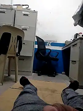 Snapshot of Mega3928 chatting on December 16, 2025, 5:29 pm Mega3928 online show from December 16, 2025, 5:29 pm