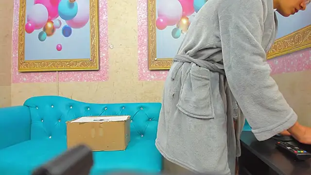 Jadde Greyy  online show from February 19, 2026, 3:24 am