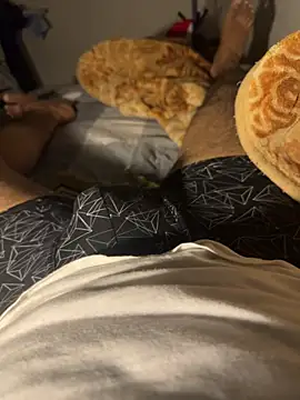 Snapshot of Night_outcam chatting on February 25, 2026, 7:34 pm Night outcam online show from February 25, 2026, 7:34 pm