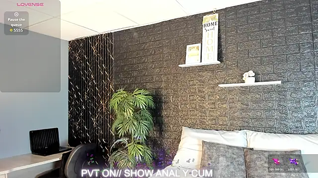 Jacky-wolf1 online show from January 17, 2026, 3:28 pm