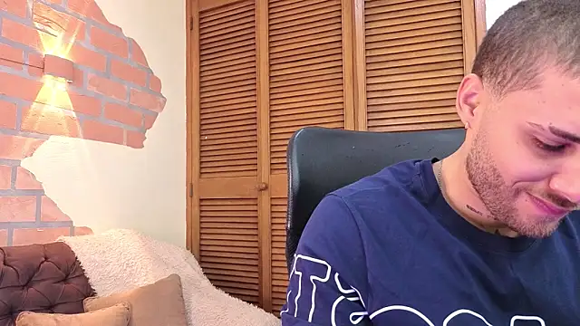 Snapshot of King_meruem chatting on December 17, 2025, 12:11 pm King meruem online show from December 17, 2025, 12:11 pm