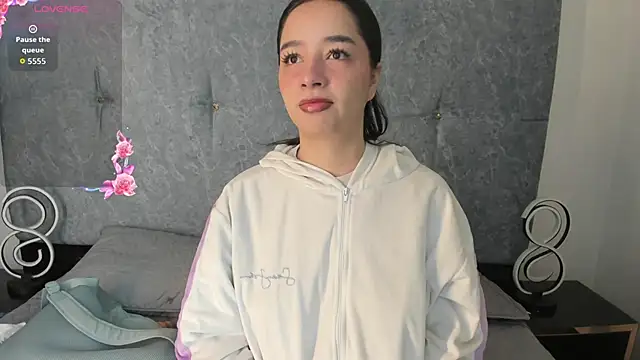 Snapshot of Lanna_rosse chatting on February 10, 2026, 6:17 am Lanna rosse online show from February 10, 2026, 6:17 am