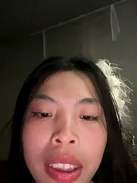 lux-su online show from December 22, 2025, 3:42 pm