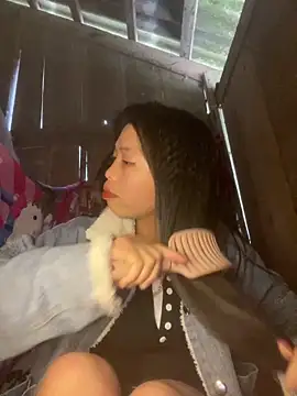 lux-su online show from March 15, 2026, 5:46 am