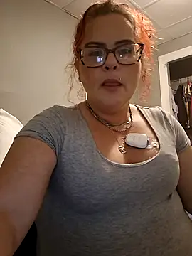 Snapshot of Goddessalizeee chatting on December 18, 2025, 4:29 am Goddessalizeee online show from December 18, 2025, 4:29 am
