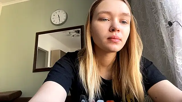 Snapshot of Leifuture chatting on February 5, 2026, 4:28 am Leifuture online show from February 5, 2026, 4:28 am