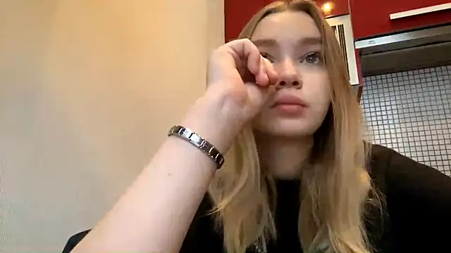 Snapshot of Leifuture chatting on February 10, 2026, 7:12 am Leifuture online show from February 10, 2026, 7:12 am