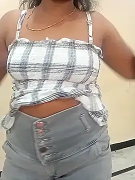 crazysexy aunty online show from December 17, 2025, 4:40 am