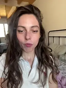 Snapshot of YourSlutQueen chatting on June 11, 2026, 10:02 am YourSlutQueen online show from June 11, 2026, 10:02 am