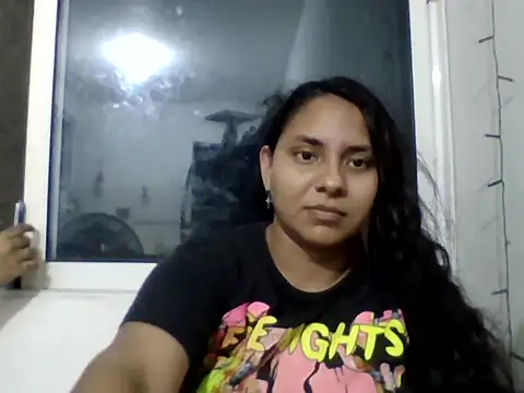 Snapshot of Anny-e4rtstar chatting on December 15, 2025, 6:50 am Anny-e4rtstar online show from December 15, 2025, 6:50 am