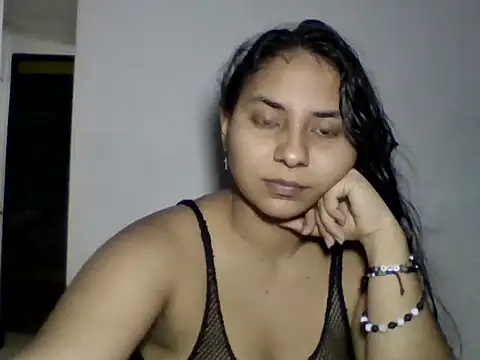 Snapshot of Anny-e4rtstar chatting on December 16, 2025, 5:34 am Anny-e4rtstar online show from December 16, 2025, 5:34 am