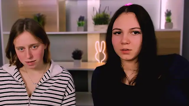 Snapshot of mira_vibe chatting on February 26, 2026, 8:08 pm mira vibe online show from February 26, 2026, 8:08 pm