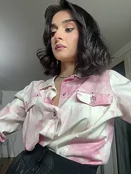 Snapshot of Maya4StripMind chatting on December 16, 2025, 4:45 pm Maya4StripMind online show from December 16, 2025, 4:45 pm