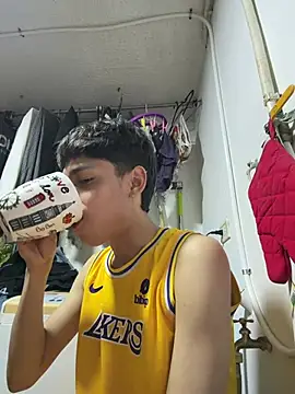 Andy Belier23 online show from March 28, 2026, 4:23 am