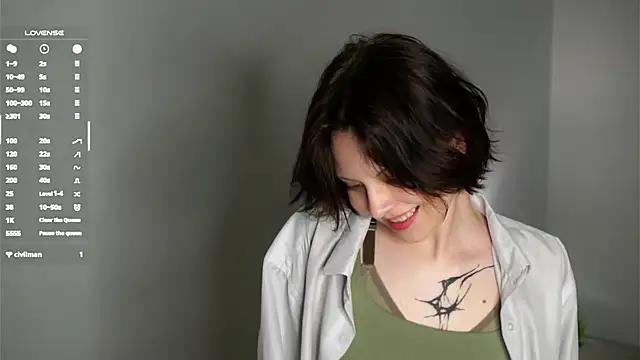 Snapshot of SharylOrbin chatting on December 19, 2025, 10:06 pm SharylOrbin online show from December 19, 2025, 10:06 pm