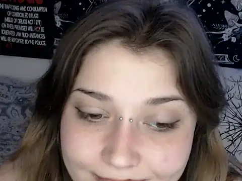 AlienforTwenty online show from February 12, 2026, 11:05 am