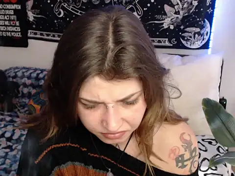 AlienforTwenty online show from February 16, 2026, 10:55 am