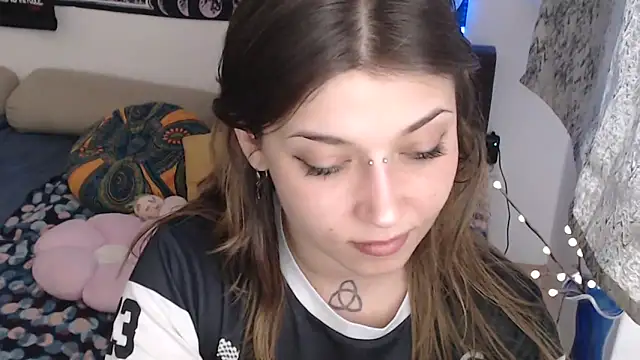 AlienforTwenty online show from March 21, 2026, 9:25 am