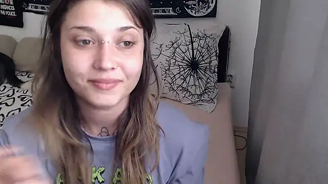 AlienforTwenty online show from July 9, 2026, 1:15 pm