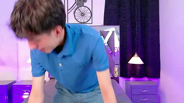 Snapshot of Martin_Williams chatting on January 6, 2026, 12:20 pm Martin Williams online show from January 6, 2026, 12:20 pm