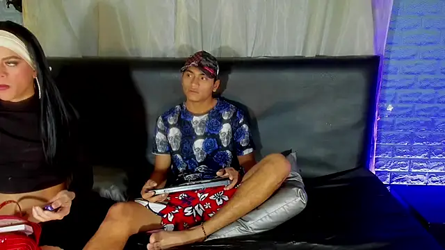 Andres and Emely online show from January 13, 2026, 11:04 am