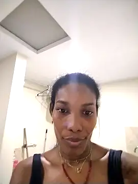 Snapshot of Shaara_bloommy chatting on December 15, 2025, 4:06 am Shaara bloommy online show from December 15, 2025, 4:06 am