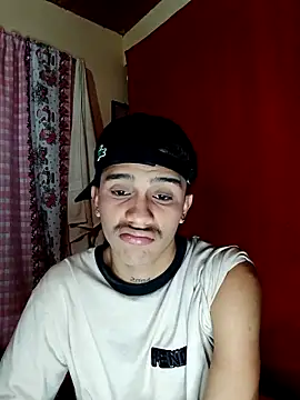 Snapshot of andy_star12 chatting on December 16, 2025, 1:54 am andy star12 online show from December 16, 2025, 1:54 am