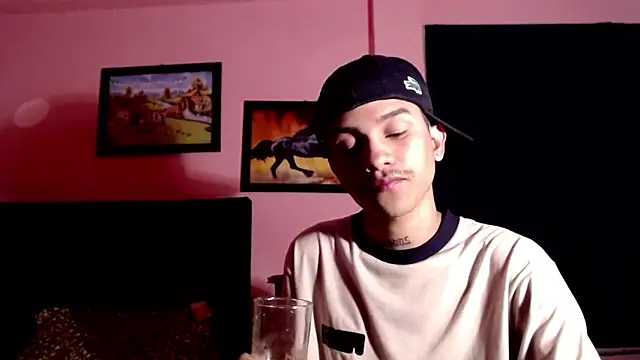 Snapshot of andy_star12 chatting on December 16, 2025, 10:37 pm andy star12 online show from December 16, 2025, 10:37 pm