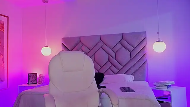 Snapshot of Milan_Corleone chatting on December 15, 2025, 11:58 am Milan Corleone online show from December 15, 2025, 11:58 am