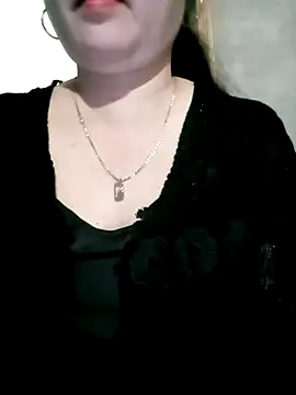 Dianna68 online show from December 17, 2025, 6:41 am