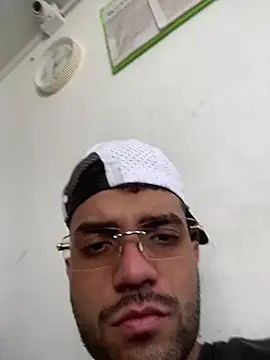 jamess 0 online show from February 23, 2026, 7:33 pm