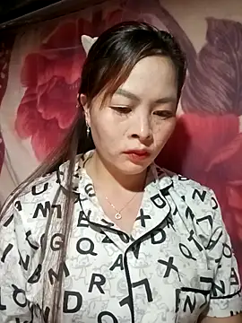 Snapshot of Mayly-s chatting on December 16, 2025, 12:26 am Mayly-s online show from December 16, 2025, 12:26 am