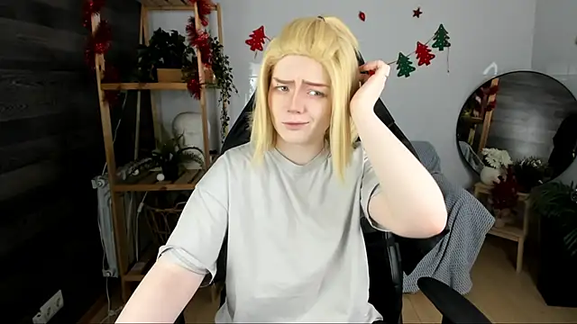 Snapshot of KellyKik chatting on December 17, 2025, 8:04 pm KellyKik online show from December 17, 2025, 8:04 pm