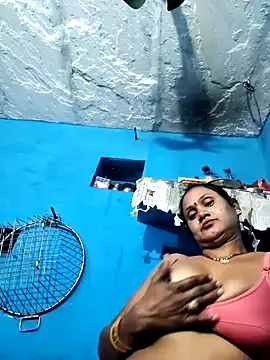 Akanksha soni online show from January 18, 2026, 7:50 pm