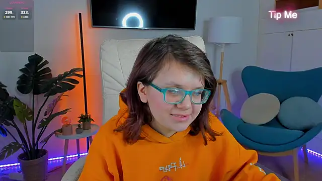 Ariell Mini online show from April 16, 2026, 6:14 am