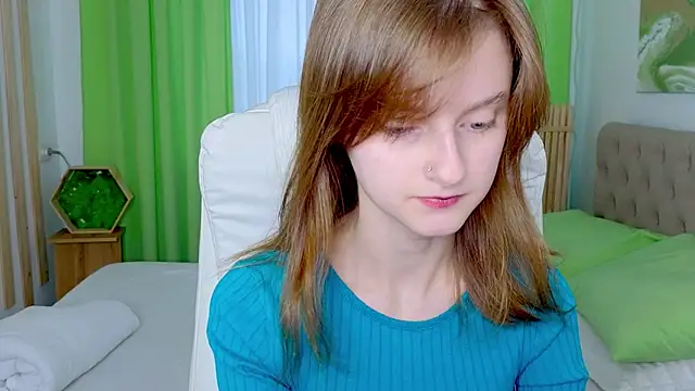 Miss Alisa  online show from March 6, 2026, 12:23 pm