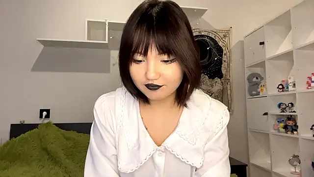 UrPrincessSuki online show from February 10, 2026, 10:30 am