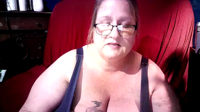 Snapshot of jade-belle chatting on April 29, 2026, 8:07 am jade-belle online show from April 29, 2026, 8:07 am