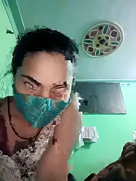 Snapshot of anzel33 chatting on December 15, 2025, 4:44 pm anzel33 online show from December 15, 2025, 4:44 pm