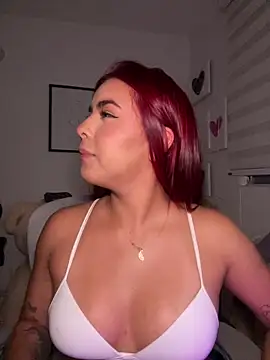 Snapshot of Zarahs_Blare1 chatting on December 16, 2025, 2:38 am Zarahs Blare1 online show from December 16, 2025, 2:38 am