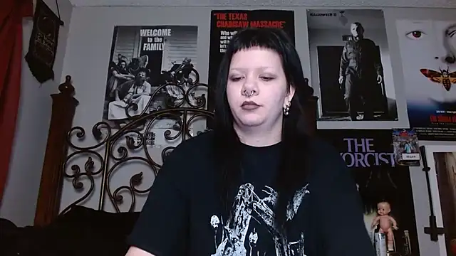 Snapshot of Bettieee_Agura chatting on February 23, 2026, 9:23 pm Bettieee Agura online show from February 23, 2026, 9:23 pm