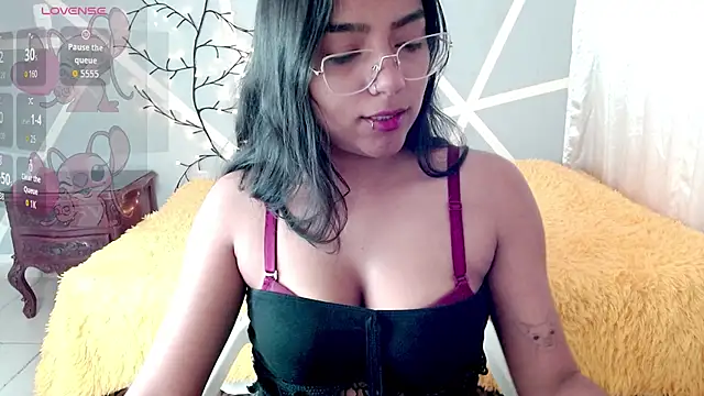 Snapshot of valkydoll2 chatting on December 16, 2025, 12:10 pm valkydoll2 online show from December 16, 2025, 12:10 pm