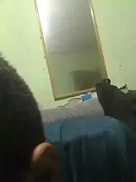 Snapshot of mavyz56 chatting on February 15, 2026, 12:51 am mavyz56 online show from February 15, 2026, 12:51 am