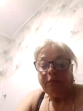 Snapshot of LinaLight88 chatting on May 24, 2026, 9:31 pm LinaLight88 online show from May 24, 2026, 9:31 pm