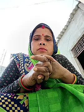 Snapshot of Shreya_pandit chatting on January 11, 2026, 7:13 am Shreya pandit online show from January 11, 2026, 7:13 am