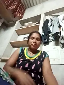 Snapshot of Shreya_pandit chatting on April 21, 2026, 7:06 pm Shreya pandit online show from April 21, 2026, 7:06 pm