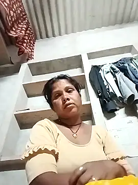 Snapshot of Shreya_pandit chatting on April 26, 2026, 10:18 pm Shreya pandit online show from April 26, 2026, 10:18 pm