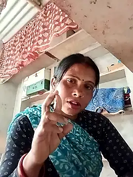 Snapshot of Shreya_pandit chatting on April 27, 2026, 10:46 am Shreya pandit online show from April 27, 2026, 10:46 am
